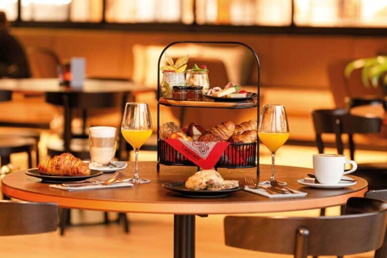 House_of_Laderach_Breakfast