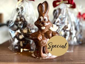 House_of_Laderach_Osterhasen_giessen_Kids